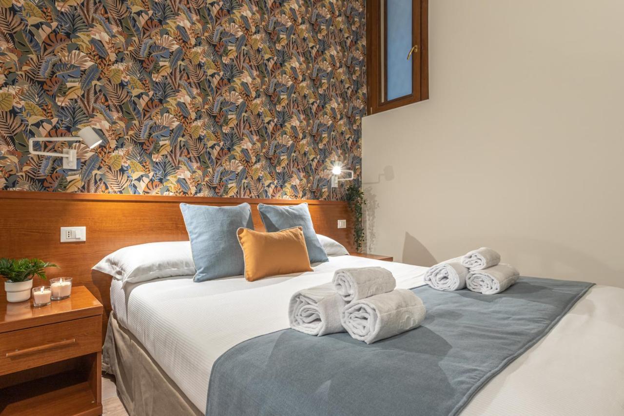 Vittoria Garden Suites Рим Екстер'єр фото
