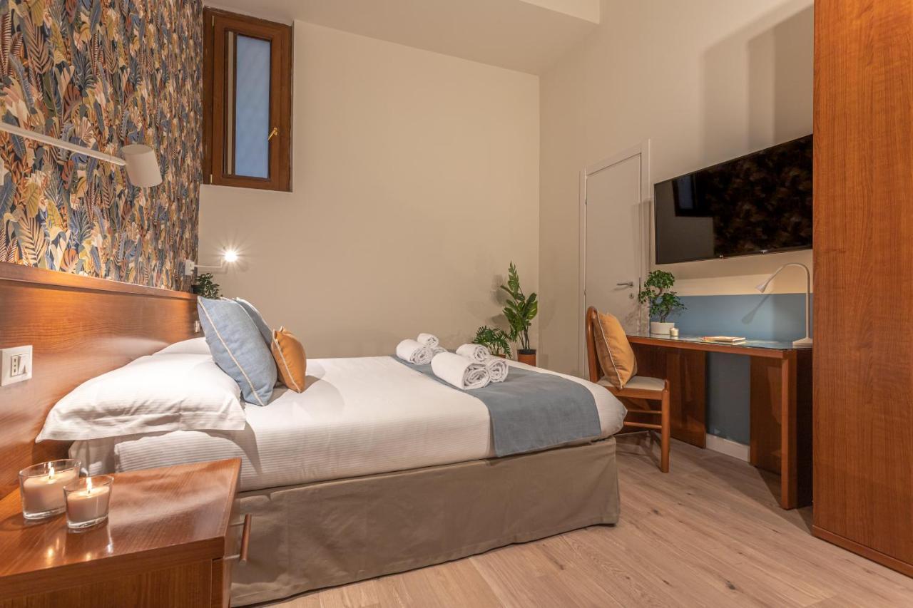 Vittoria Garden Suites Рим Екстер'єр фото