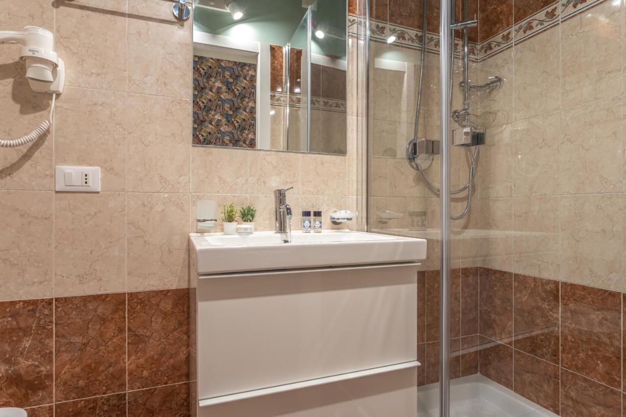 Vittoria Garden Suites Рим Екстер'єр фото